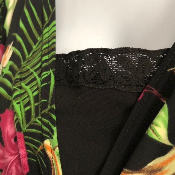 Two piece skirt and top - Picture 3 of 6